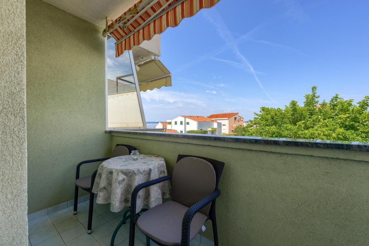 Apartamento Olive Maris Petrčane Exterior foto